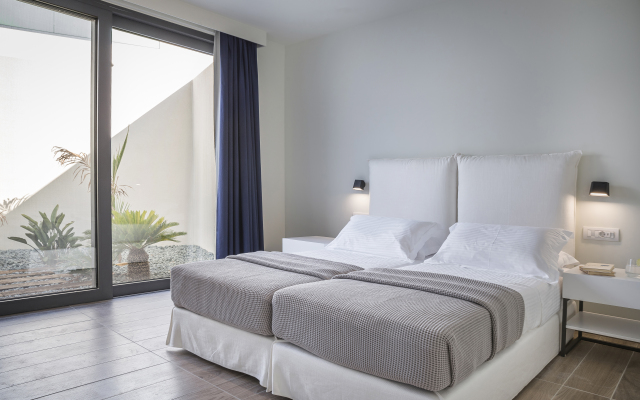 Oikos Boutique Residences Apartments