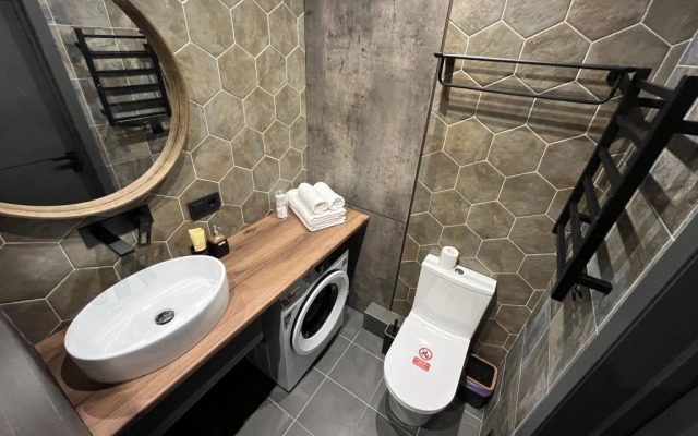 Avrtorskie s vidom na reku v  nalichie proektor i PS4 Apartment