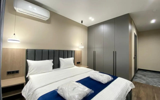 Royal Status Hotel