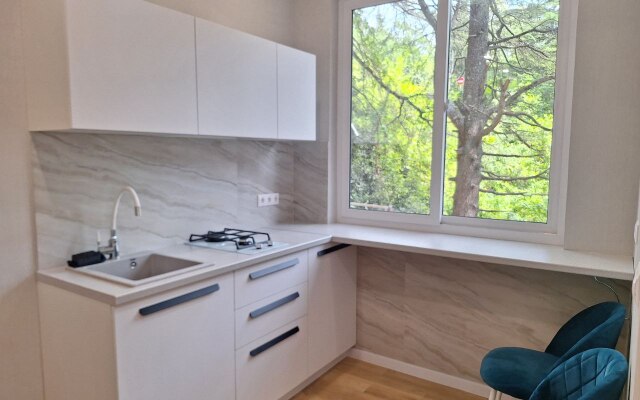 4 AVENUE Apartments