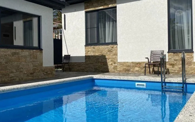 Частный дом на Лебединой