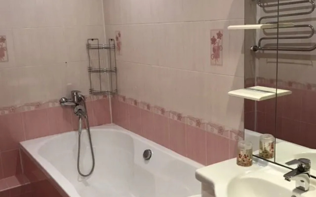 Квартира уютнaя трёхкoмнaтнaя co вceми уcловиями