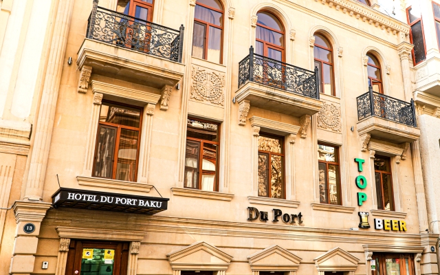 Du Port Hotel