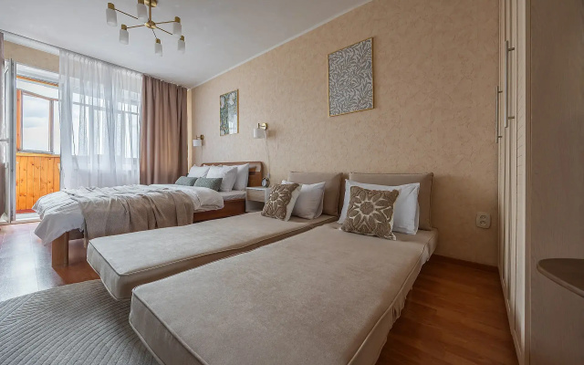 Apartamenty trehkomnatnye v 4km ot Kremla Sova-Dom