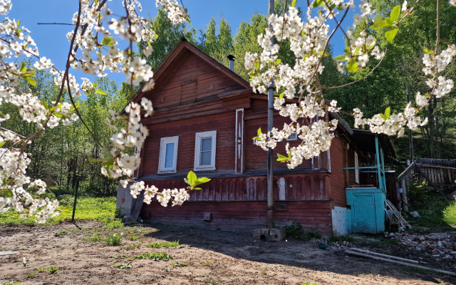 Частный дом У холма