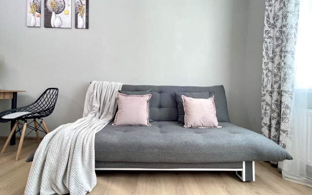 2 Nochi Na Ulitse Shkolnaya 15 Str1 Flat