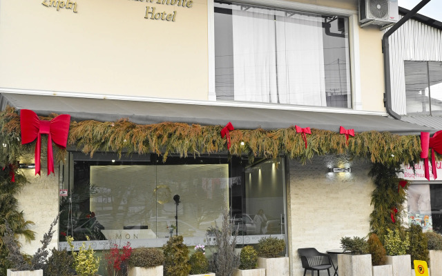 Mon Invite Hotel, Mini-Hotel
