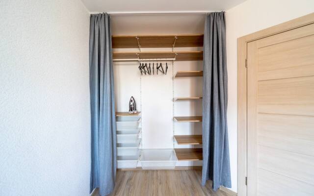 Na Rusanovskoy ulitse 18 Flat