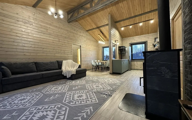 Shepot lesa Private house