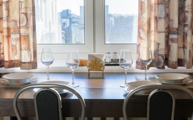 Sunny Volkov 21 Flat