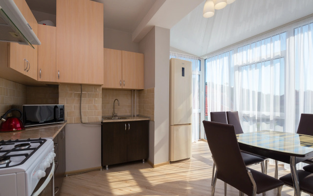 Three-Room Apartments for 5-7 People