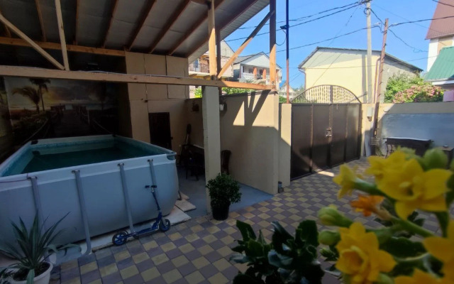 Polina Guest House