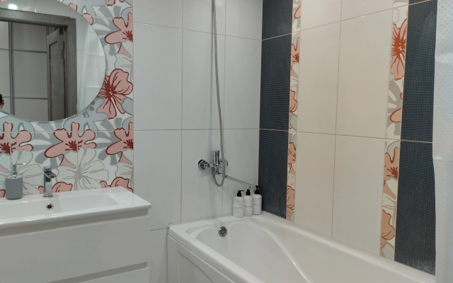 Na Malinovskogo 5B Flat