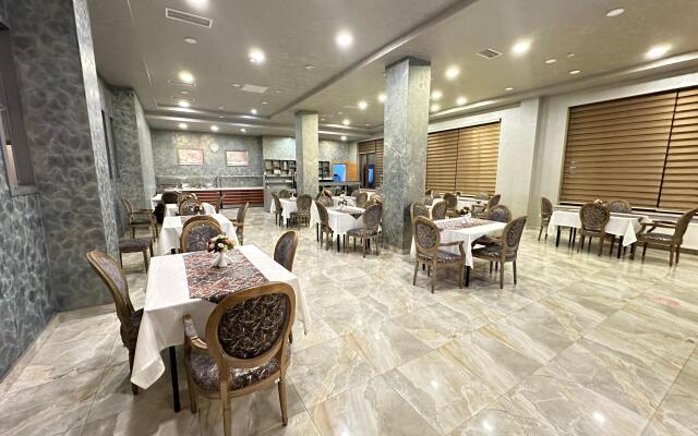 GM City Hotel