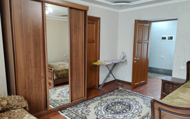 Квартира  с 2-мя Комнатами