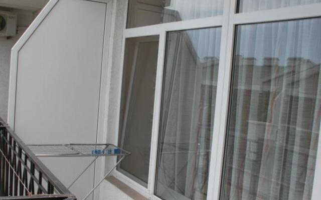 Asmi Apartments 5