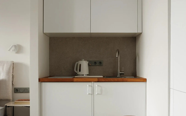 Квартира студия с дизайнерским ремонтом на Уральской