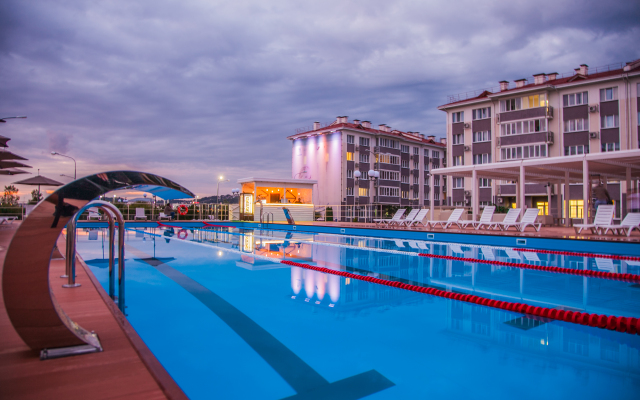 Barhatnyie Sezonyi Semeyniy kvartal Hotel