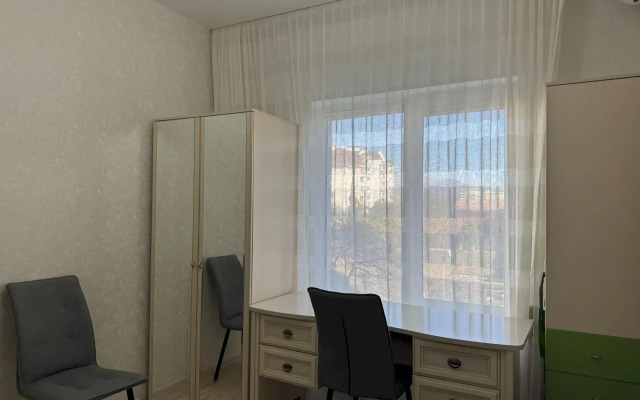 276 prostornaya u morya s balkonom Flat