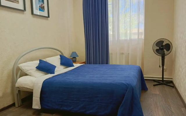 12 Futov Hotel