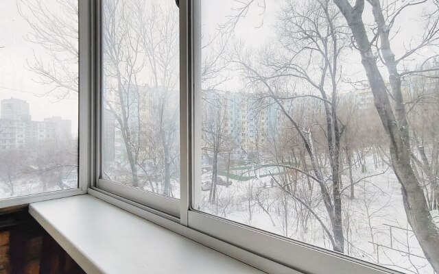 Uyutnaya Guru vozle Dendrariya Flat