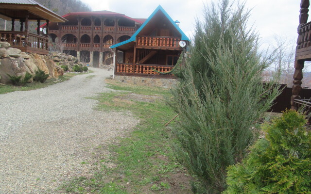 U Goryi Lyubava Guest House