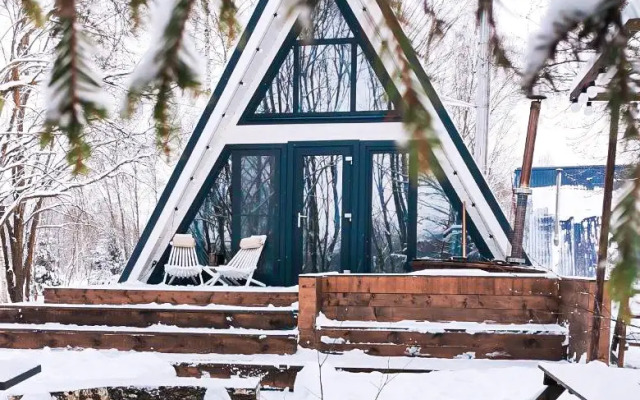 Глэмпинг А у реки