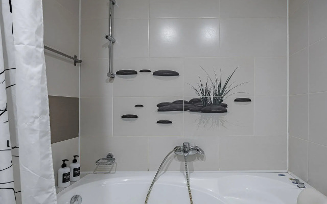 Na Naberezhnoy Flat