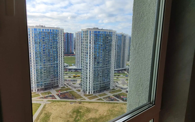 Апартаменты Уютная студия с панорамной лоджией с бесконтактным заселением