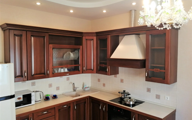 Апартаменты на улице Адоратского 1