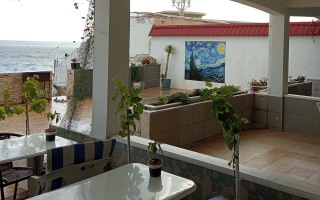 Zhemchuzhina Guest House