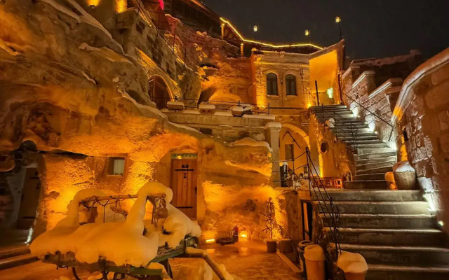 My Cave Suites