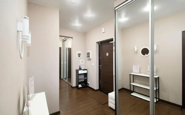 Bolshoy Razdelny Lyuks V Tsentre Flat