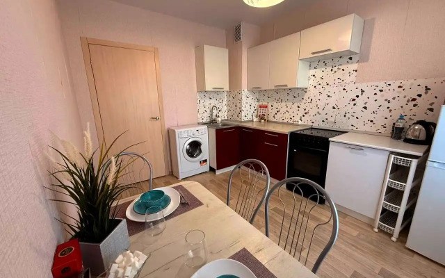 Квартира GoldApart Академика Макеева 20