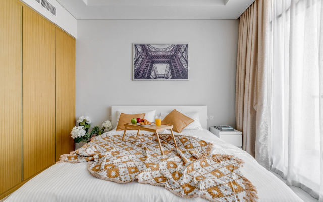 Knokey Aykon City Apartments
