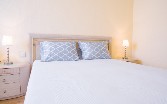 Апартаменты на Независимости 18