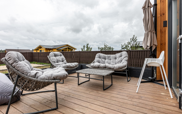 Na Grinvud 84v Guest House