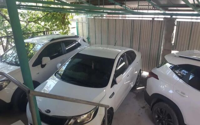 Частный дом на улице Средняя 5