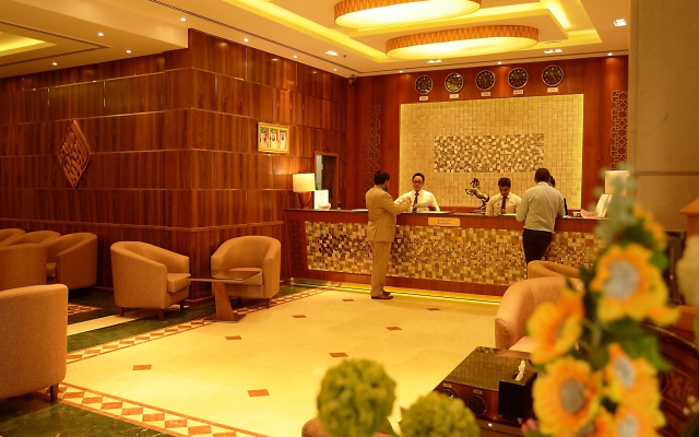 Nejoum Al Emarate Hotel