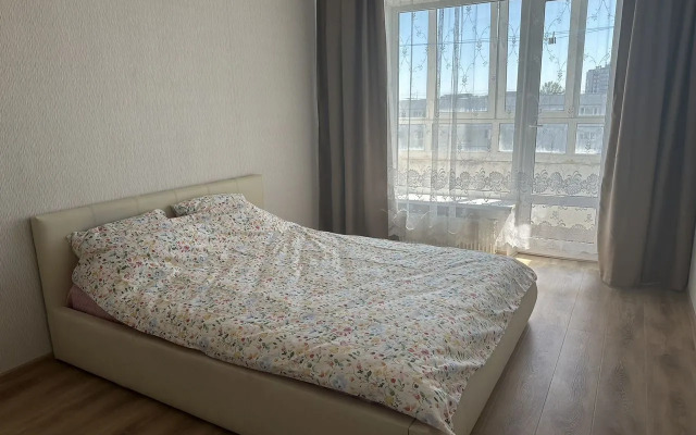 Dvukhkomnatnaya Na Schuseva 11k2 Flat