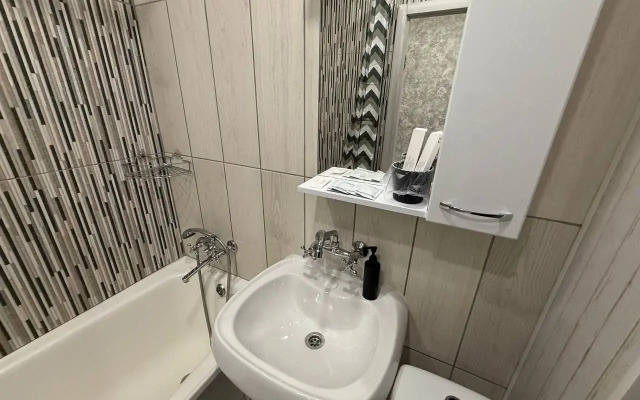 Na Kosmonavtov 9a Flat