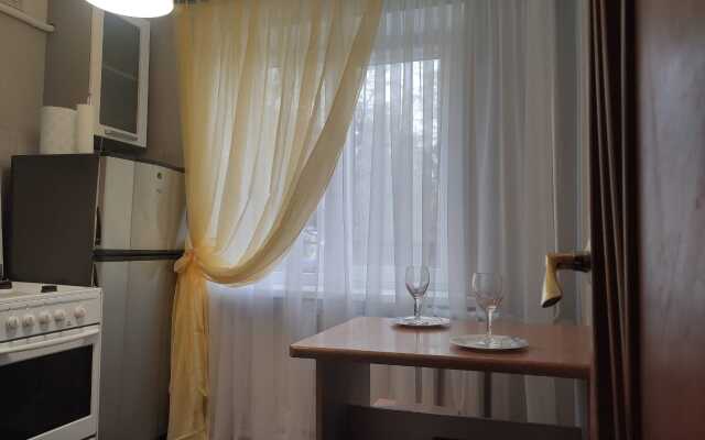 Yantarnye vykhodnye Flat