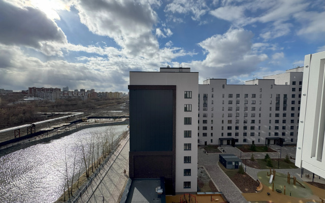 Chetyrekhmestnaya Dizaynerskaya V Tsentre Goroda Flat