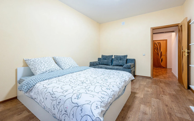 Bukharestskaya 118k3 Bol'shiye Apartments