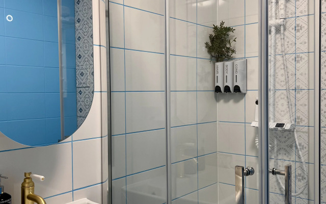 Uyutnaya Studiya v Srednezemnomorskom Stile Flat