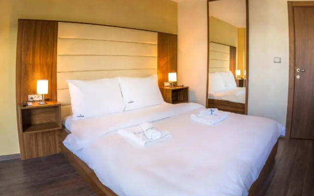 Central Park Residence Guest House