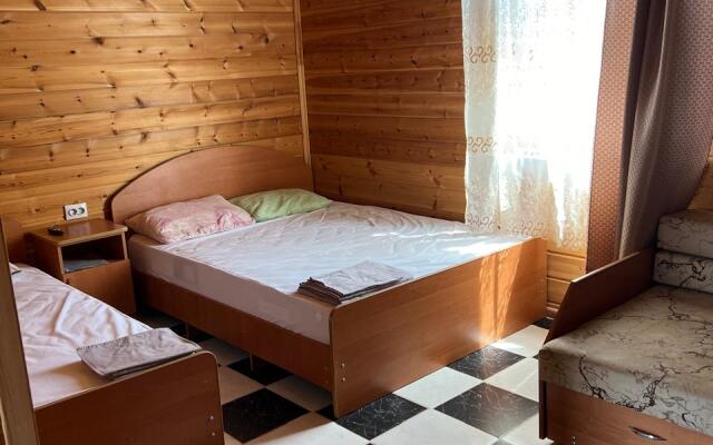 Do Vstrechi Guest House