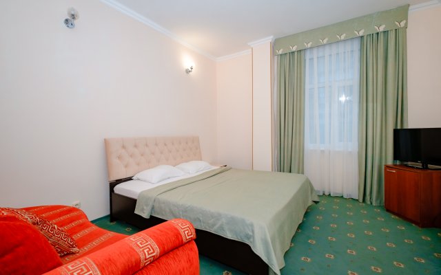 Kiparis Hotel