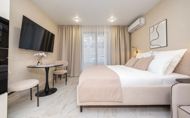 Oazis Stilya V Marine Garden Zhdet Svoyego Tsenitelya Flat