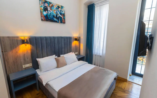 Отель Reneissance Boutique Hotel